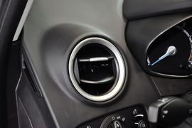 2013款福特嘉年华两厢1.5L自动品尚型