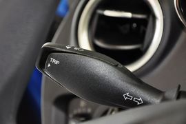 2013款福特嘉年华两厢1.5L自动品尚型