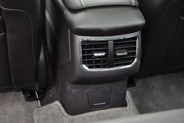 2013款福特蒙迪欧2.0L