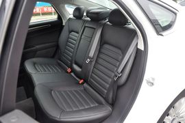 2013款福特蒙迪欧2.0L