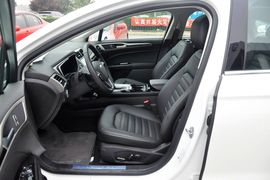 2013款福特蒙迪欧2.0L