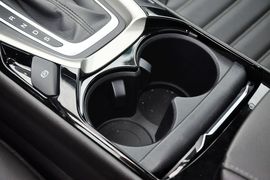 2013款福特蒙迪欧2.0L