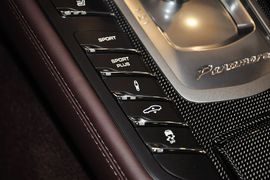 2014款保时捷Panamera