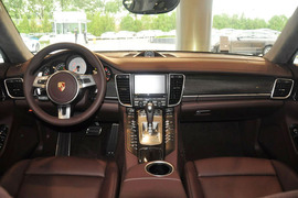 2014款保时捷Panamera