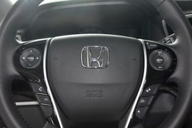 2015款本田奥德赛2.4L至尊版