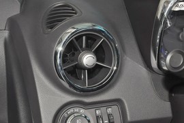 2014款雪佛兰创酷1.4T手自一体两驱豪华型