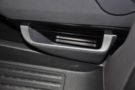 2014款大众凯路威2.0TSI四驱舒适版