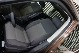 2014款大众凯路威2.0TSI四驱舒适版