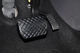 2014款大众凯路威2.0TSI四驱舒适版