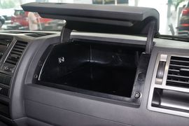 2014款大众凯路威2.0TSI四驱舒适版