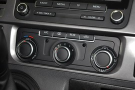 2014款大众凯路威2.0TSI四驱舒适版