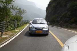 2014款天津一汽新夏利N5深度评测