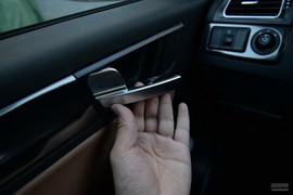 2014款华晨中华V5