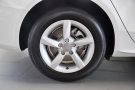 2015款奥迪A4L