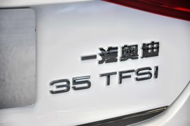 2015款奥迪A4L