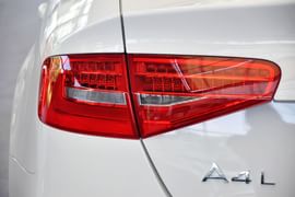 2015款奥迪A4L