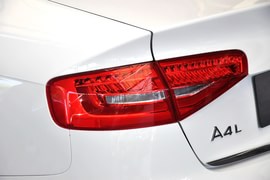 2015款奥迪A4L