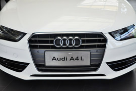 2015款奥迪A4L