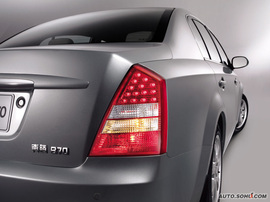 2010款奔腾B70