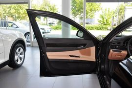 2013款宝马740Li领先型