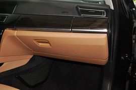 2013款宝马740Li领先型