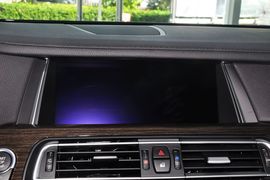 2013款宝马740Li领先型