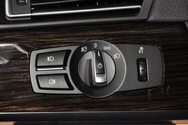 2013款宝马740Li领先型