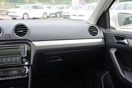 2013款大众捷达1.6自动豪华型实拍