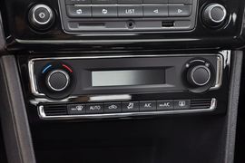2013款大众捷达1.6自动豪华型实拍