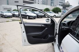2013款大众捷达1.6自动豪华型实拍