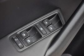 2013款大众捷达1.6自动豪华型实拍