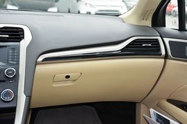 2013款福特蒙迪欧1.5L