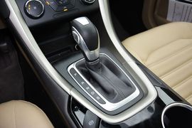 2013款福特蒙迪欧1.5L