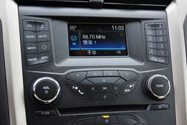 2013款福特蒙迪欧1.5L