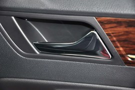 2014款大众宝来1.6L自动豪华型