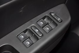 2014款大众宝来1.6L自动豪华型
