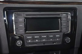 2014款大众宝来1.6L自动豪华型