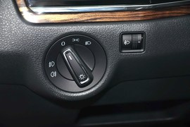 2014款大众宝来1.6L自动豪华型