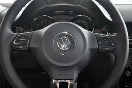 2014款大众宝来1.6L自动豪华型