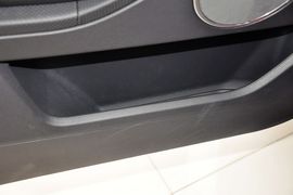 2015款揽胜极光2.0T