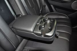 2015款揽胜极光2.0T