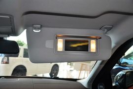 2015款揽胜极光2.0T