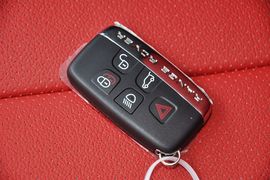 2015款揽胜极光2.0T