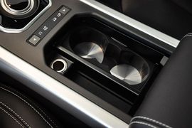 2015款揽胜极光2.0T