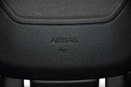 2015款揽胜极光2.0T