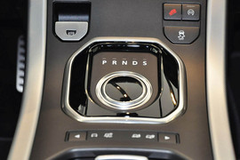 2015款揽胜极光2.0T