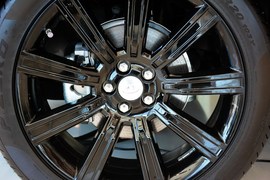 2015款揽胜极光2.0T