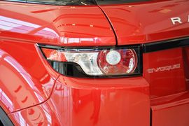 2015款揽胜极光2.0T