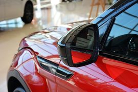 2015款揽胜极光2.0T