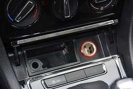 2014款大众宝来1.6L自动舒适型